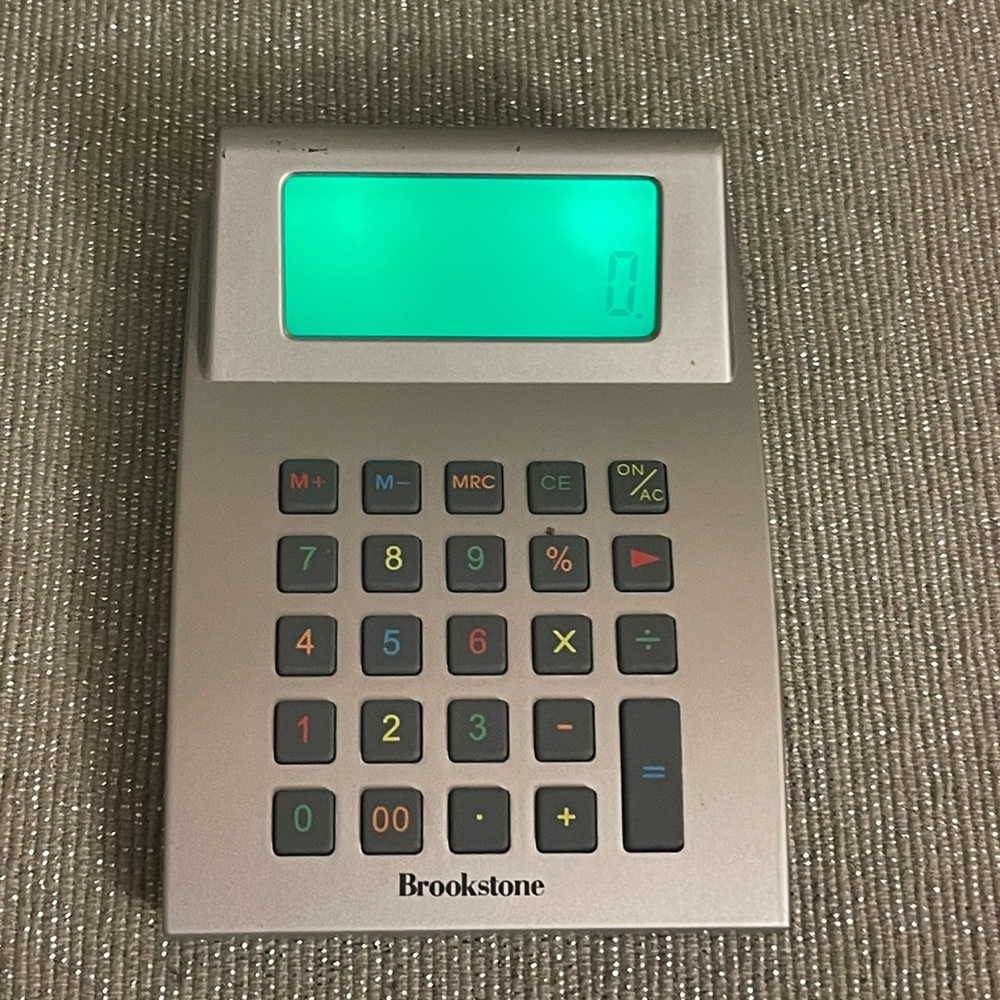 Color changing Brookstone calculator - Picture 5 of 13